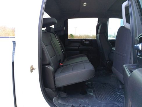 Used 2023 Chevrolet Silverado 2500 LT image 25