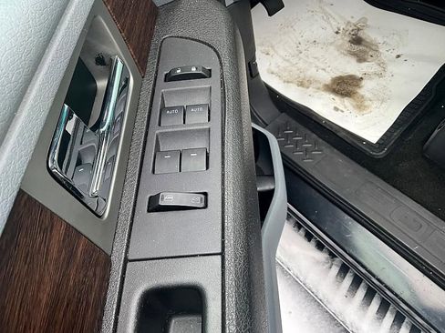 Used 2014 Ford F150 Lariat w/ Equipment Group 501A Mid image 11