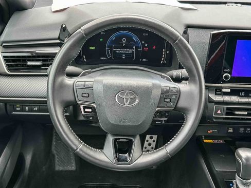 Certified 2025 Toyota Camry SE FWD image 25