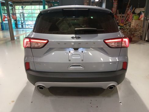 Used 2022 Ford Escape SE AWD/4WD image 11