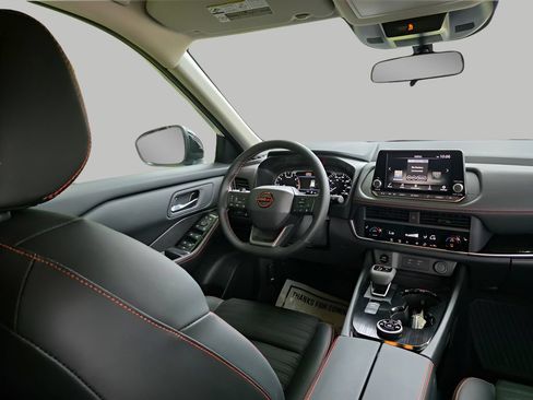 New 2026 Nissan Rogue SV AWD/4WD image 23