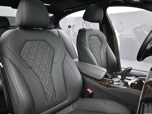 Used 2023 BMW 530i xDrive w/ M Sport Package image 19