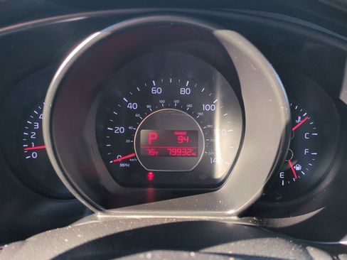 Used 2015 Kia Soul + image 14