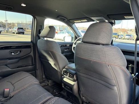 Certified 2025 Honda Pilot Sport image 29