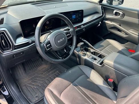 Certified 2025 Kia Sorento S AWD/4WD image 13