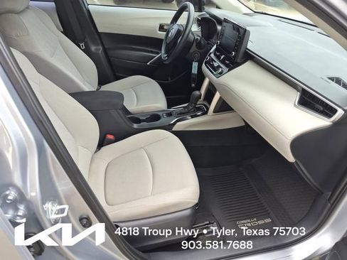 Used 2022 Toyota Corolla Cross L FWD image 10