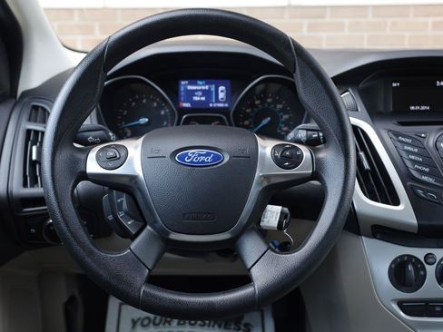 Used 2014 Ford Focus SE FWD image 30