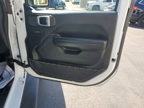Used 2021 Jeep Wrangler Unlimited Sport image 30