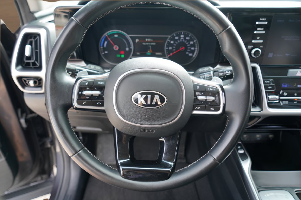 Used 2021 Kia Sorento S FWD image 11