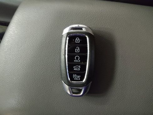 Used 2021 Hyundai Elantra SEL w/ Convenience Package FWD image 32
