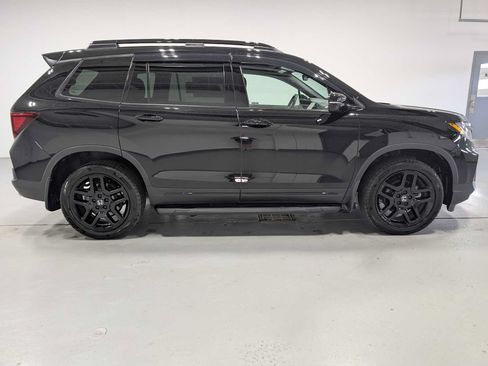 Used 2024 Honda Passport Black Edition image 7