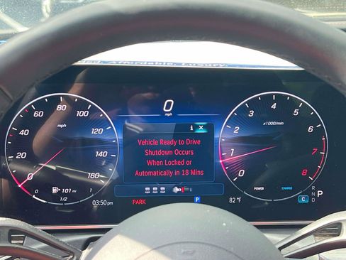 Used 2025 Mercedes-Benz C 300 4MATIC Sedan image 19