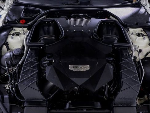 Used 2015 Mercedes-Benz SL 550 image 40