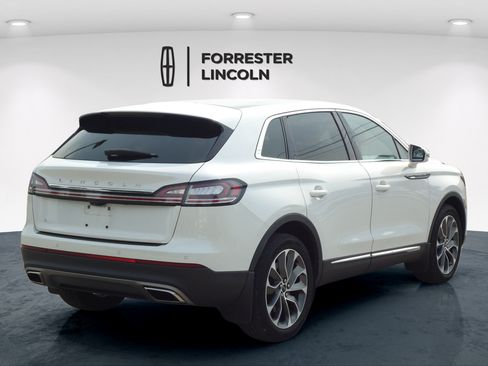 Used 2022 Lincoln Nautilus Reserve w/ Equipment Group 201A AWD/4WD image 3