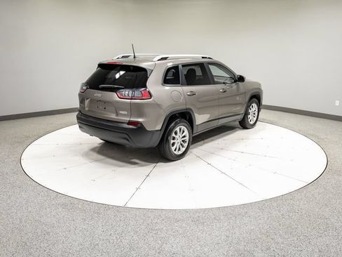 Used 2019 Jeep Cherokee Latitude w/ Popular Appearance Group AWD/4WD image 26