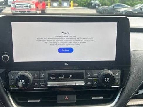 Used 2024 Toyota Grand Highlander FWD image 16