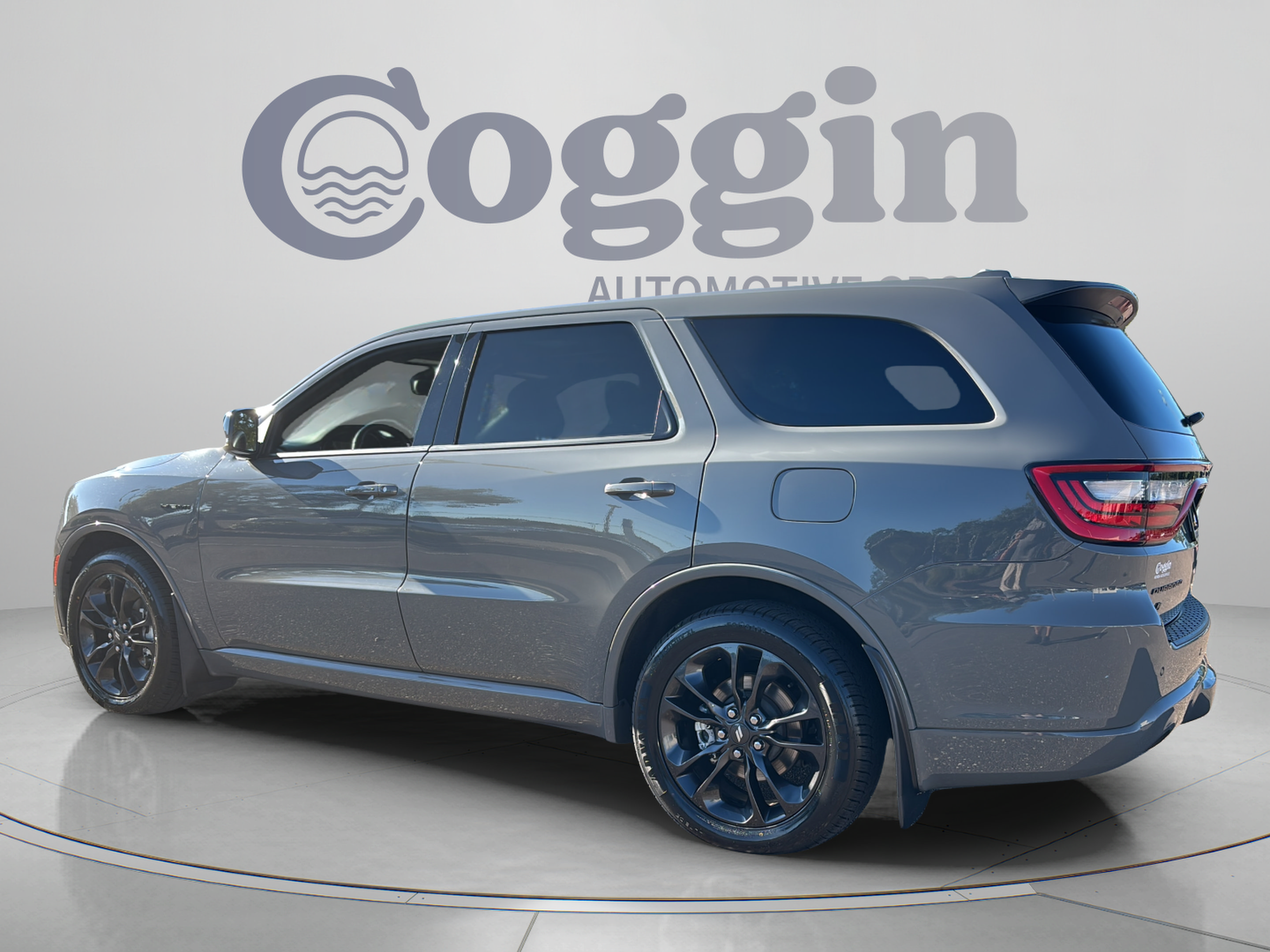 Used 2022 Dodge Durango R/T w/ Blacktop Package AWD/4WD image 3