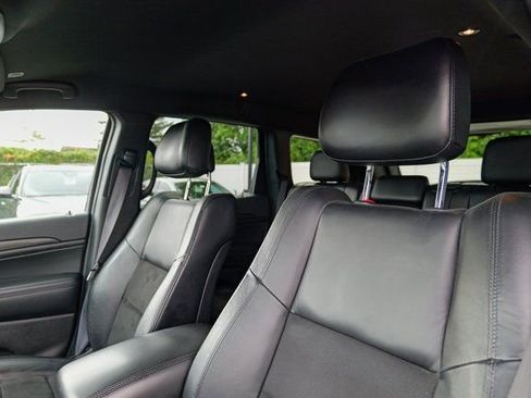 Used 2022 Jeep Grand Cherokee Laredo X image 22