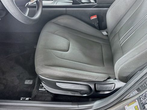 Used 2024 Hyundai Elantra SEL FWD image 14