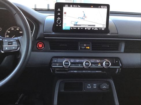 Used 2024 Honda Pilot Touring image 30