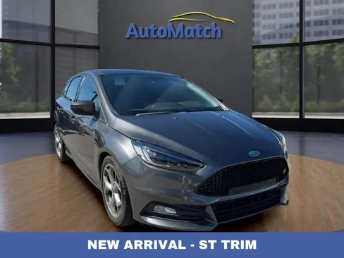 Used 2017 Ford Focus ST FWD image 1