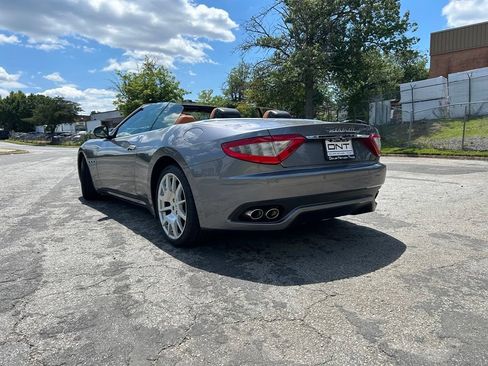 Used 2013 Maserati GranTurismo Convertible RWD image 7