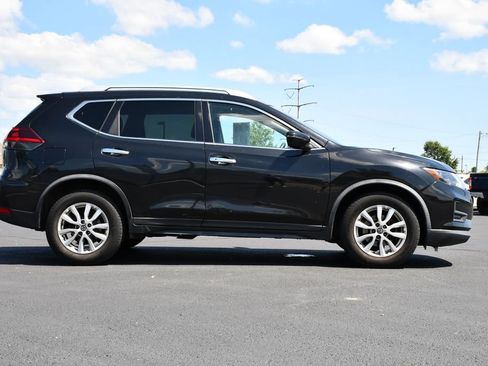 Used 2018 Nissan Rogue SV FWD image 8