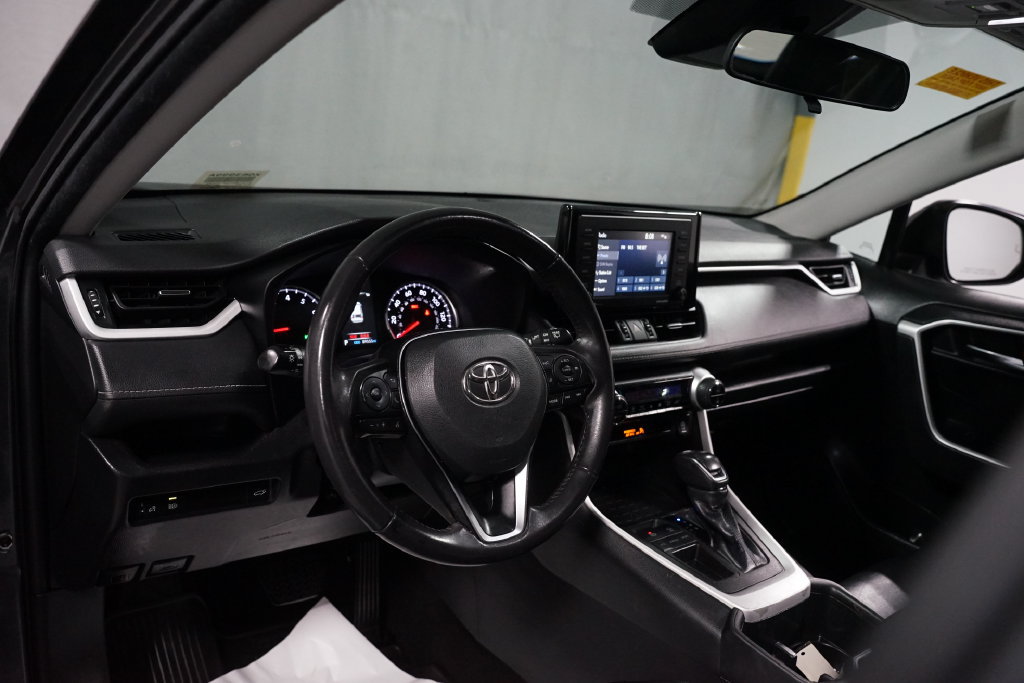 Certified 2022 Toyota RAV4 XLE Premium FWD image 11