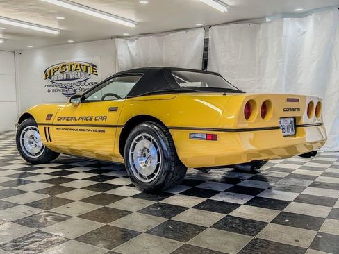 Used 1986 Chevrolet Corvette Convertible image 17