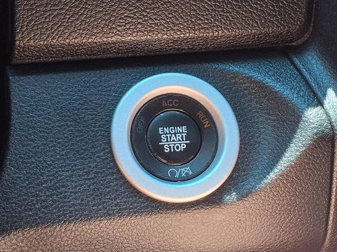Used 2017 RAM 1500 Rebel w/ Luxury Group AWD/4WD image 24