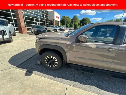 Used 2023 Nissan Frontier PRO-4X w/ Technology Package AWD/4WD image 10