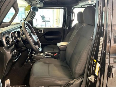 Used 2021 Jeep Wrangler Unlimited Sport image 10