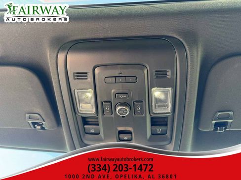 Used 2022 Chevrolet Tahoe Z71 w/ Luxury Package AWD/4WD image 28