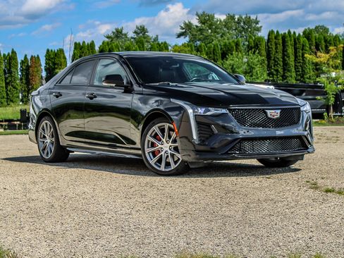 Used 2020 Cadillac CT4 V w/ Climate Package AWD/4WD image 39
