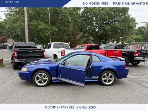Used 2004 Ford Mustang GT RWD image 10