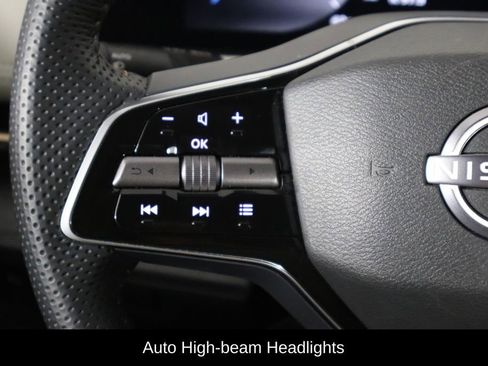 Used 2023 Nissan Ariya FWD image 8