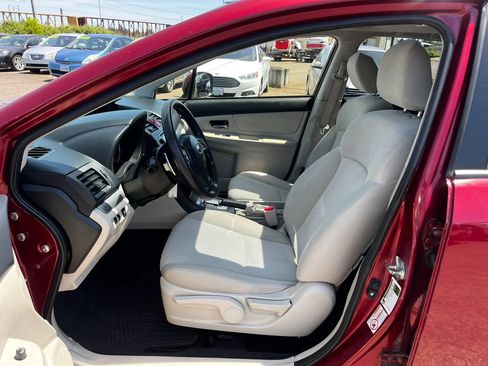 Used 2014 Subaru Crosstrek 2.0i Premium w/ Moonroof Package AWD/4WD image 8