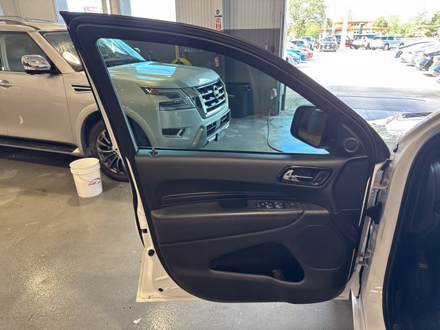 Used 2024 Dodge Durango R/T AWD/4WD image 9