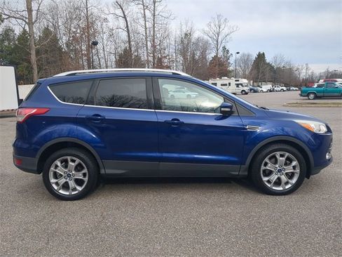 Used 2015 Ford Escape Titanium image 3
