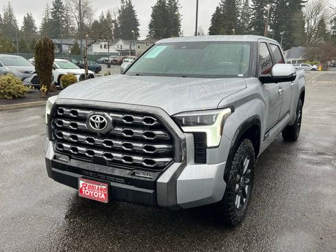 Used 2024 Toyota Tundra Platinum image 5