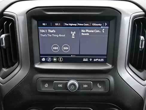 Used 2020 Chevrolet Silverado 1500 Custom w/ Custom Value Package RWD image 19