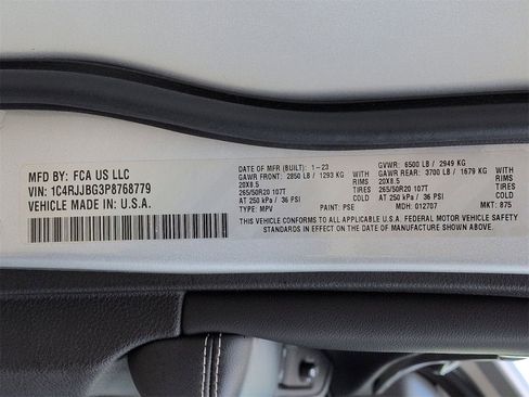 Used 2023 Jeep Grand Cherokee L Limited w/ Luxury Tech Group II image 28