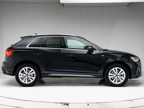 Certified 2025 Audi Q3 2.0T Premium Plus w/ Premium Plus Package image 30