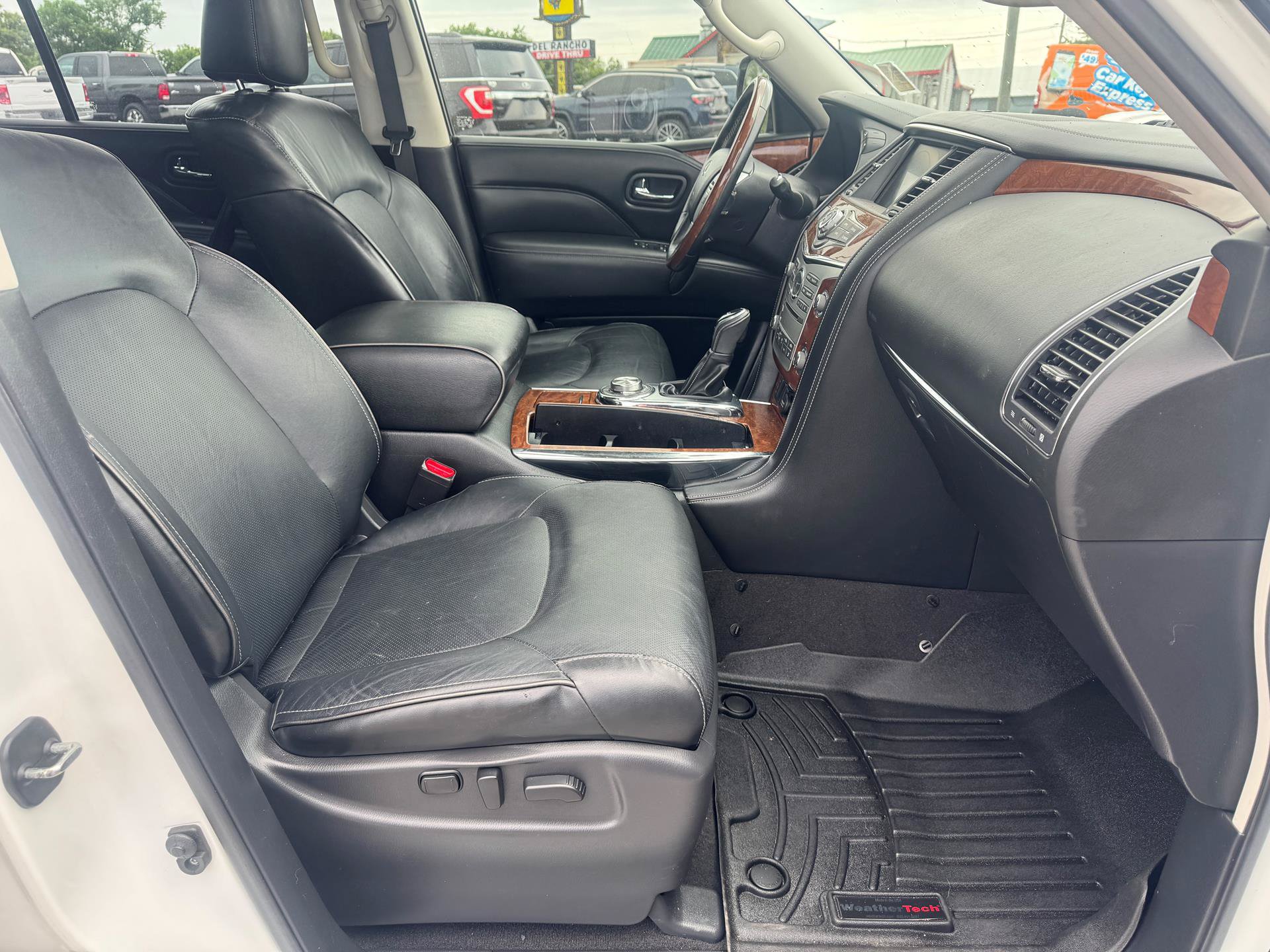 Used 2019 INFINITI QX80 Luxe w/ Cargo Package AWD/4WD image 13