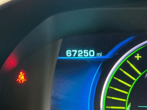 Used 2016 Chevrolet Volt Premier w/ Driver Confidence Package image 25