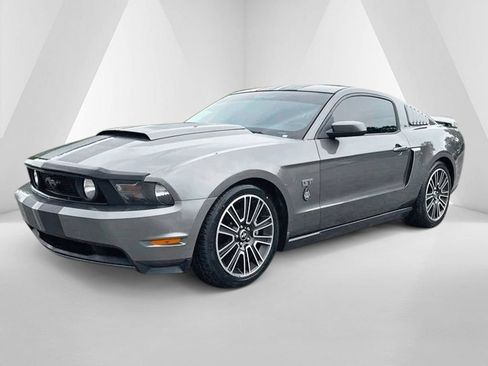 Used 2010 Ford Mustang GT Premium RWD image 3