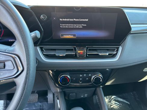 Used 2025 Chevrolet TrailBlazer LT image 18