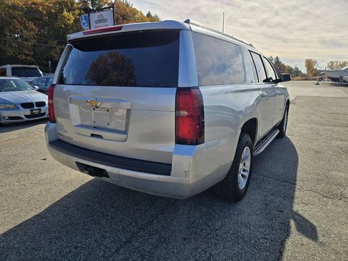 Used 2018 Chevrolet Suburban LT image 11