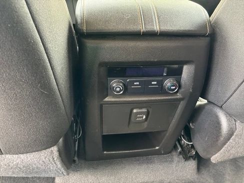 Certified 2019 Chevrolet Traverse LT FWD image 15