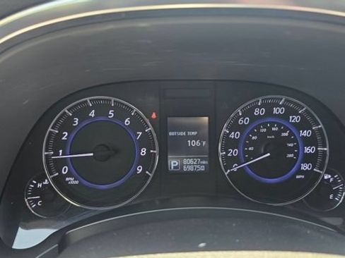 Used 2015 INFINITI QX70 2WD w/ Premium Package image 9
